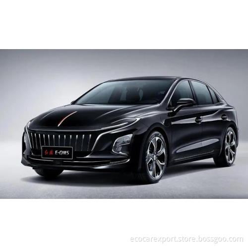 Nuovi veicoli energetici Hongqi EQM5 a lungo raggio EV auto 620 km FWD FWD Berlina a 4 porte veicolo elettrico